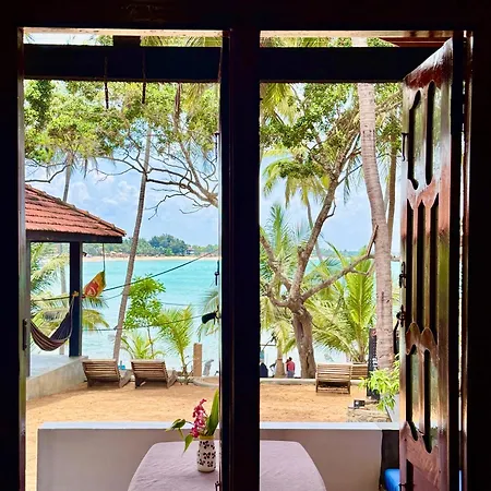 Kudah Bay Surf Camp Apartment Arugam Bay Exterior photo