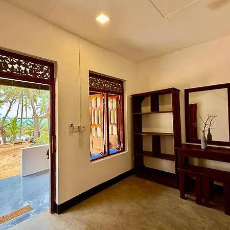 Kudah Bay Surf Camp Apartment Arugam Bay Exterior photo