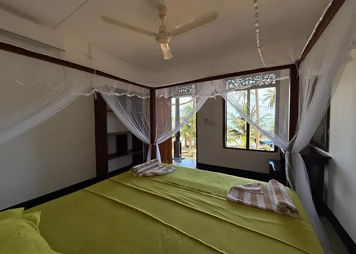 Kudah Bay Surf Camp