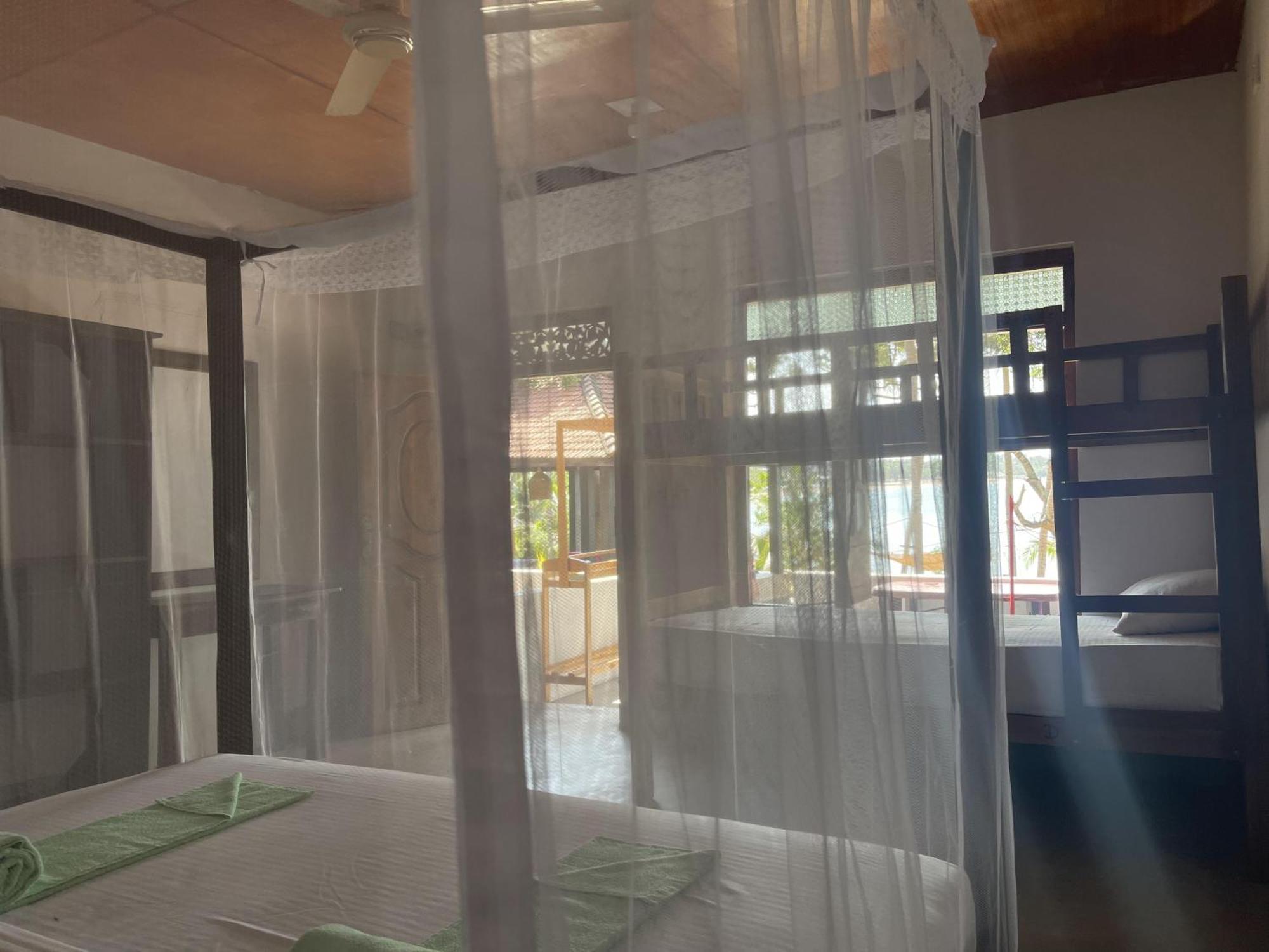 Homestay Kudah Bay Surf Camp Arugam Bay