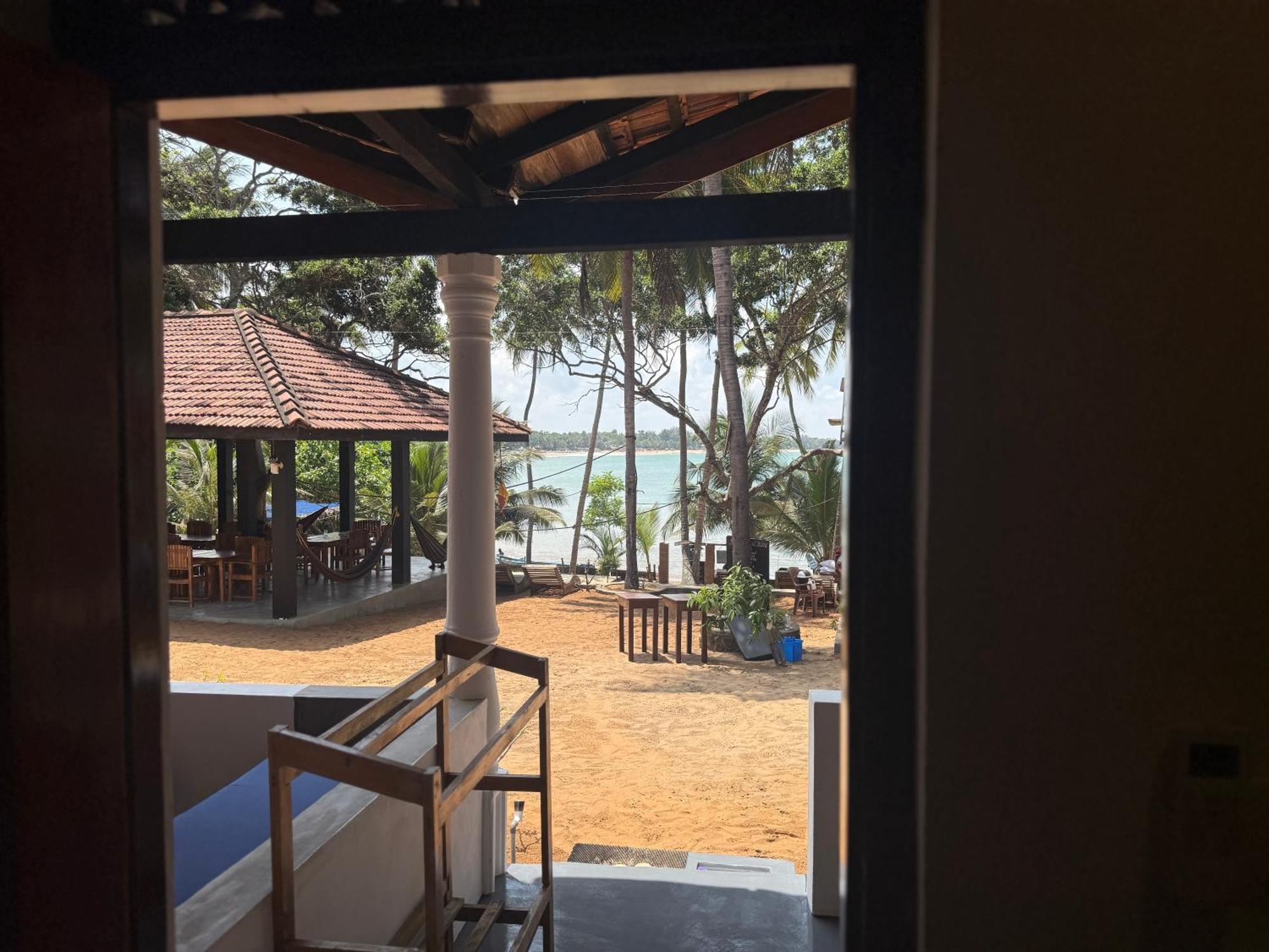 Kudah Bay Surf Camp Homestay
