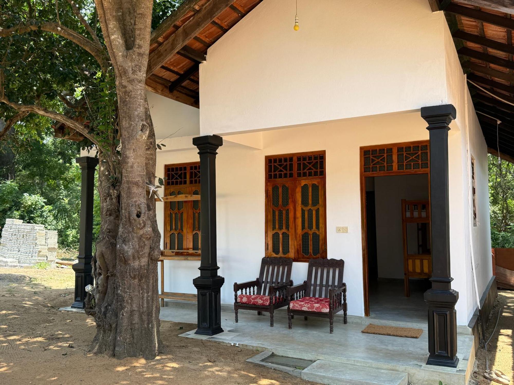 Kudah Bay Surf Camp